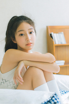 一边伸舌头一边快速喘气音